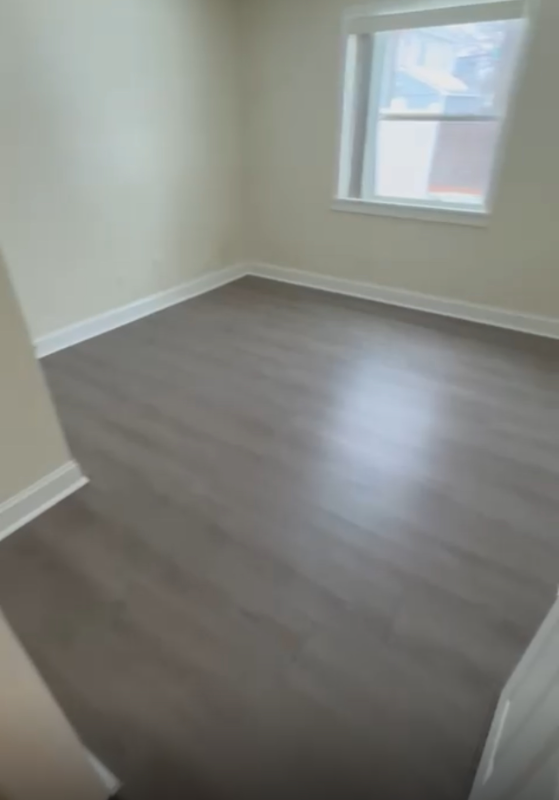 11 Madison Ave - Photo 3 of 11