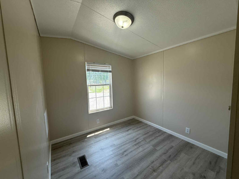 1236 N Oaklane Rd #21 - Photo 5 of 5