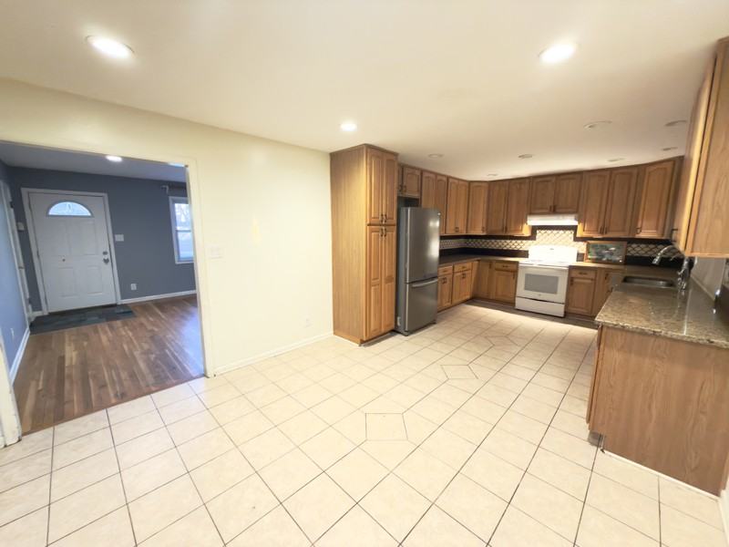 5246 Nw - Photo 7 of 20