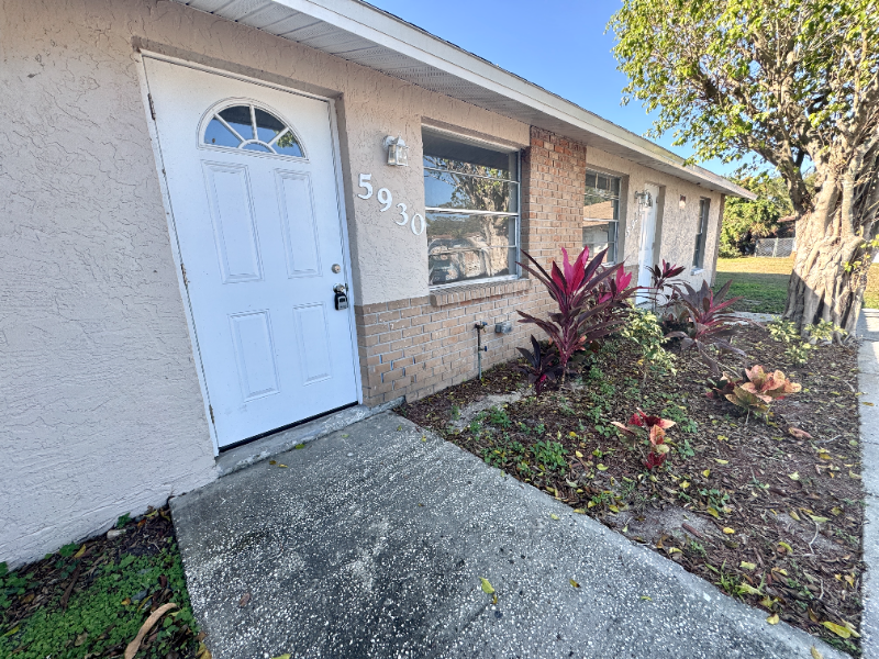 5928/5930 13Th Street Court East #5930 - Photo 2 of 20