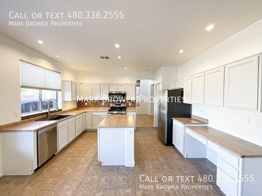 1302 E Elgin Pl - Photo 7 of 50