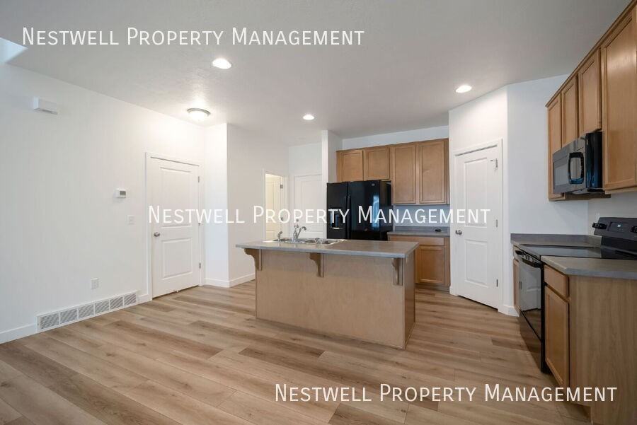 15106 S Wild Horse Way - Photo 3 of 29