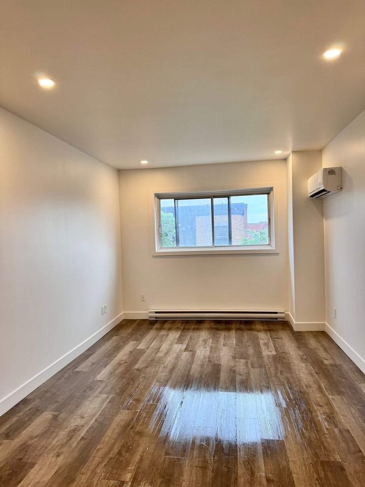 4295 Hochelaga - Photo 6 of 30