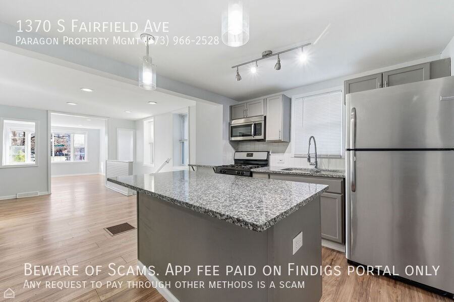 1370 S Fairfield Ave - Photo 4 of 18