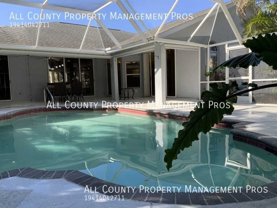 5521 61st St E - Photo 3 of 33