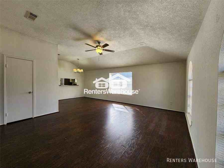 2446 Autumn Springs Ln - Photo 2 of 13