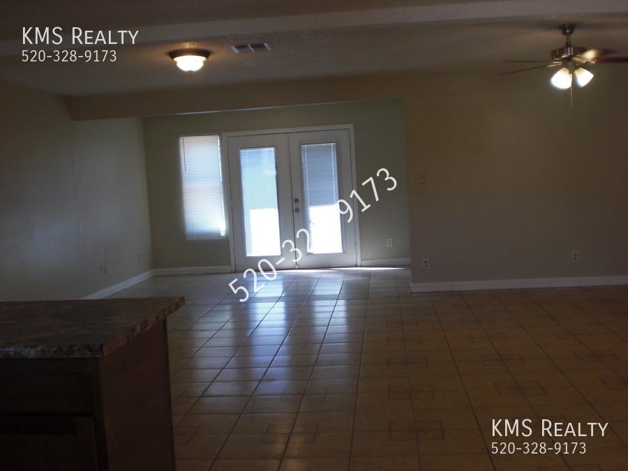 7413 W Calle Lerdo - Photo 2 of 27