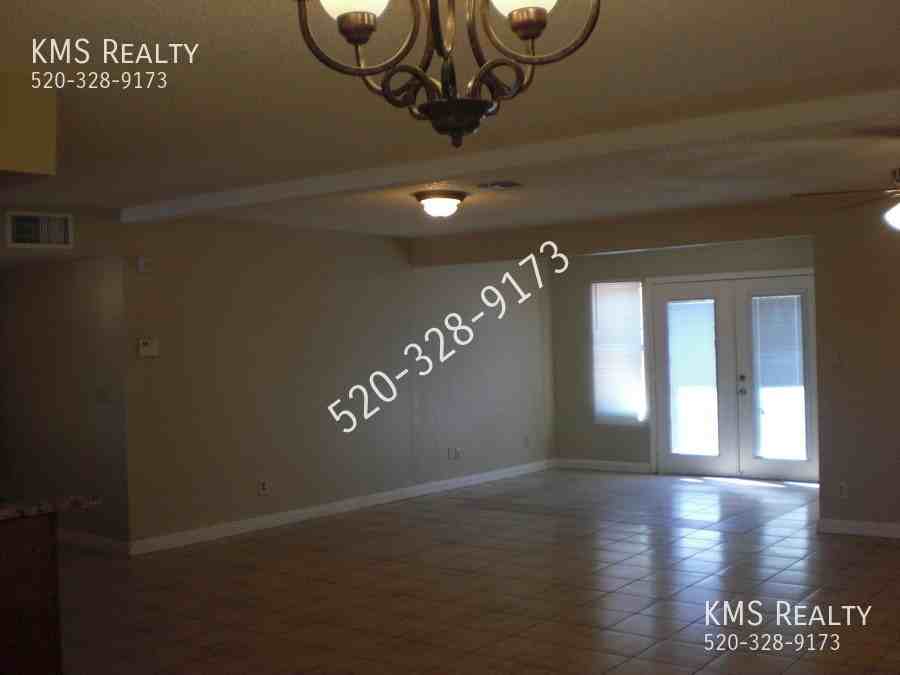 7413 W Calle Lerdo - Photo 3 of 27