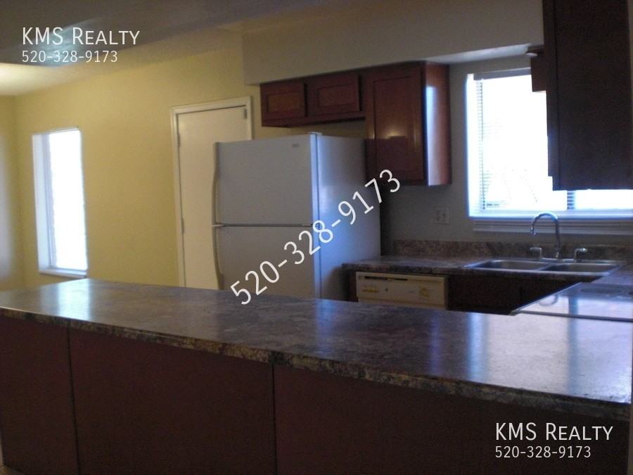 7413 W Calle Lerdo - Photo 6 of 27