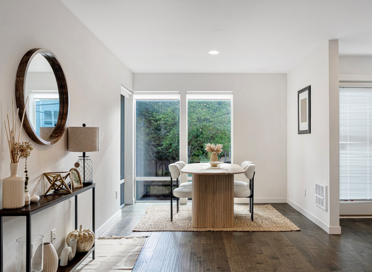 8853 Stone Ave N - Photo 5 of 22