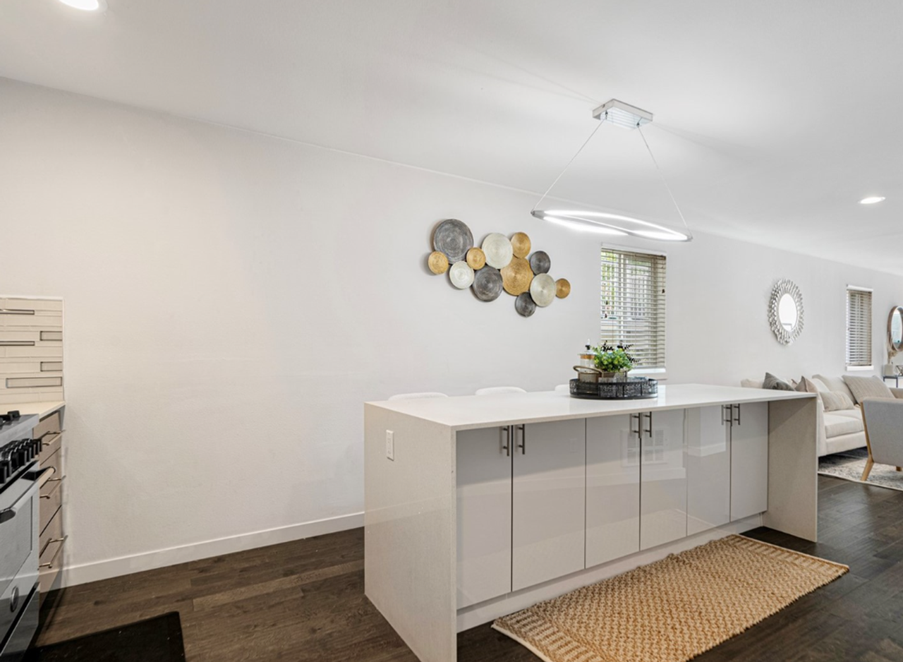 8853 Stone Ave N - Photo 6 of 22