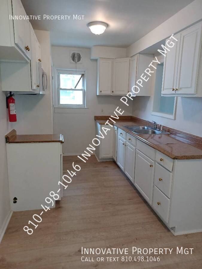 1906 Shamrock Ln - Photo 6 of 29