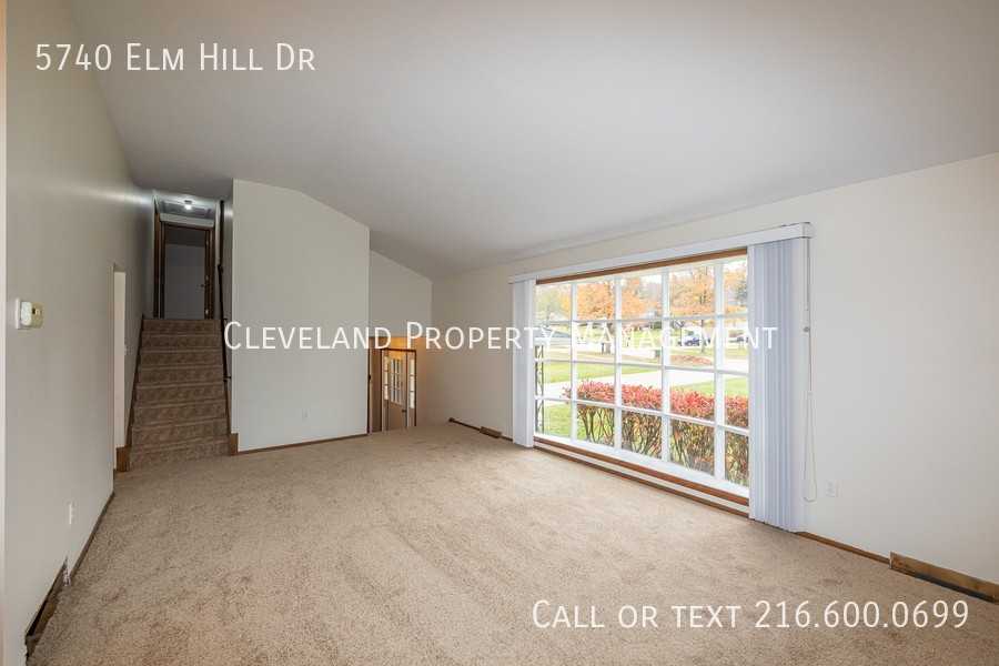 5740 Elm Hill Dr - Photo 5 of 20