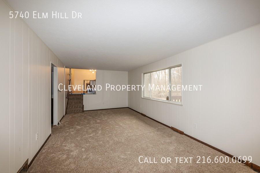 5740 Elm Hill Dr - Photo 7 of 20