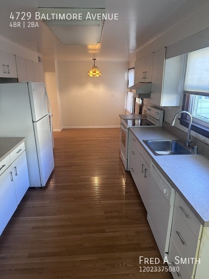 4729 Baltimore Ave - Photo 3 of 24