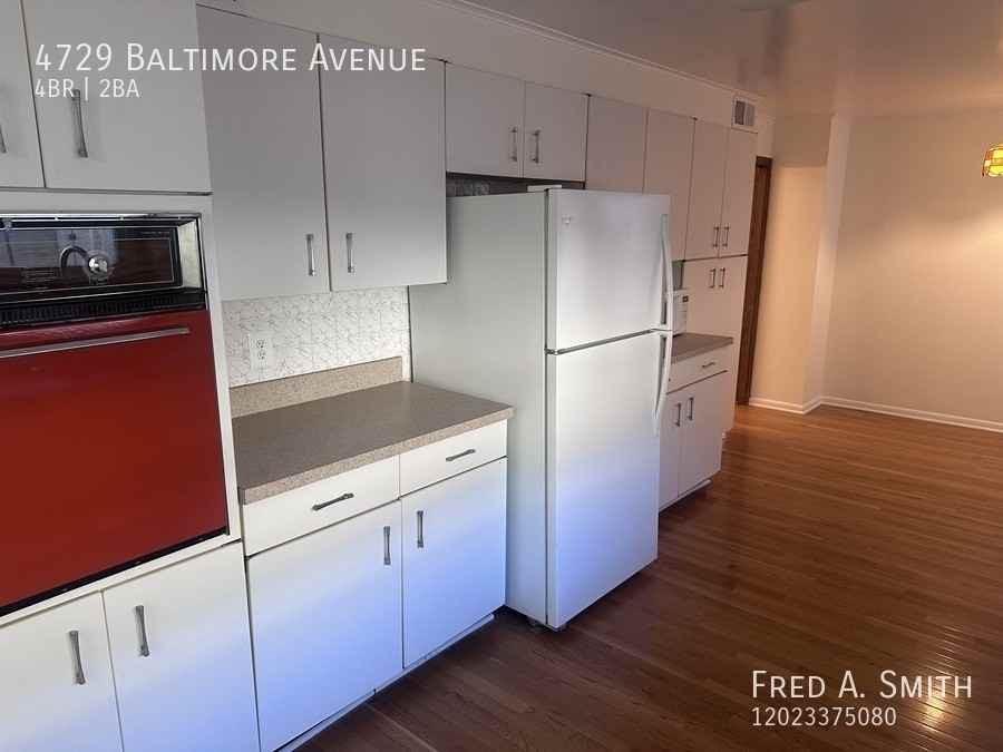 4729 Baltimore Ave - Photo 5 of 24