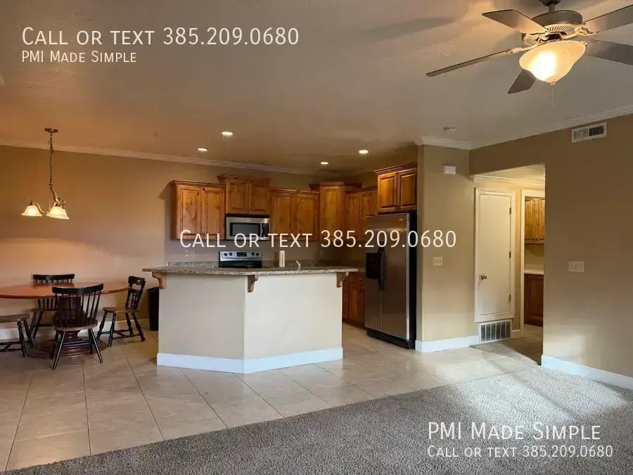 1018 N 985 W - Photo 4 of 14