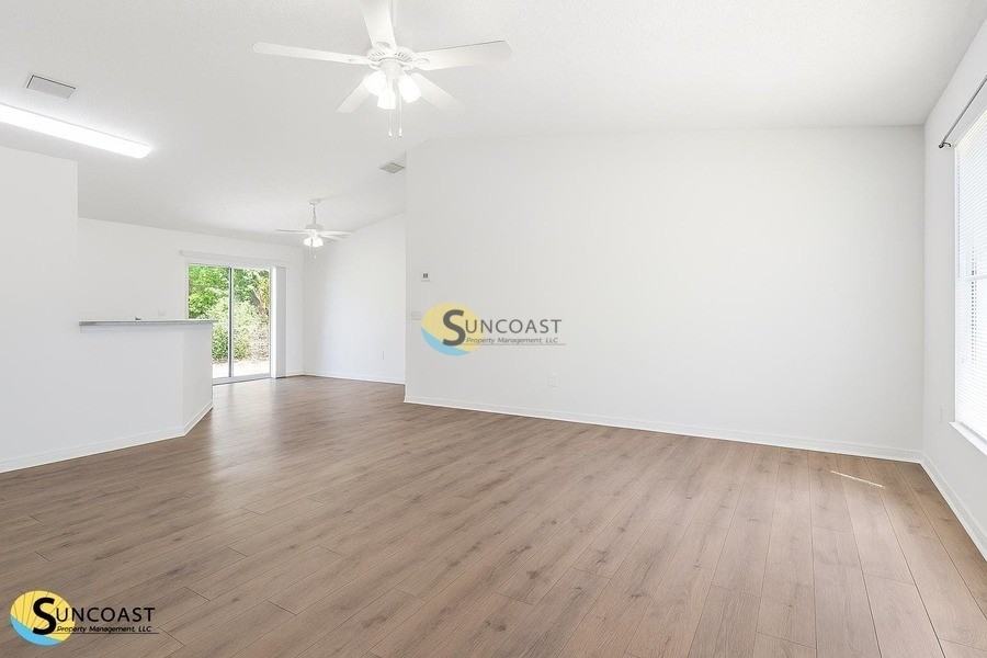 61 Raleigh Dr - Photo 2 of 27