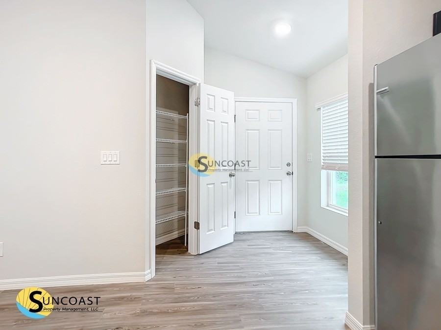 2078 Redmond St - Photo 7 of 20