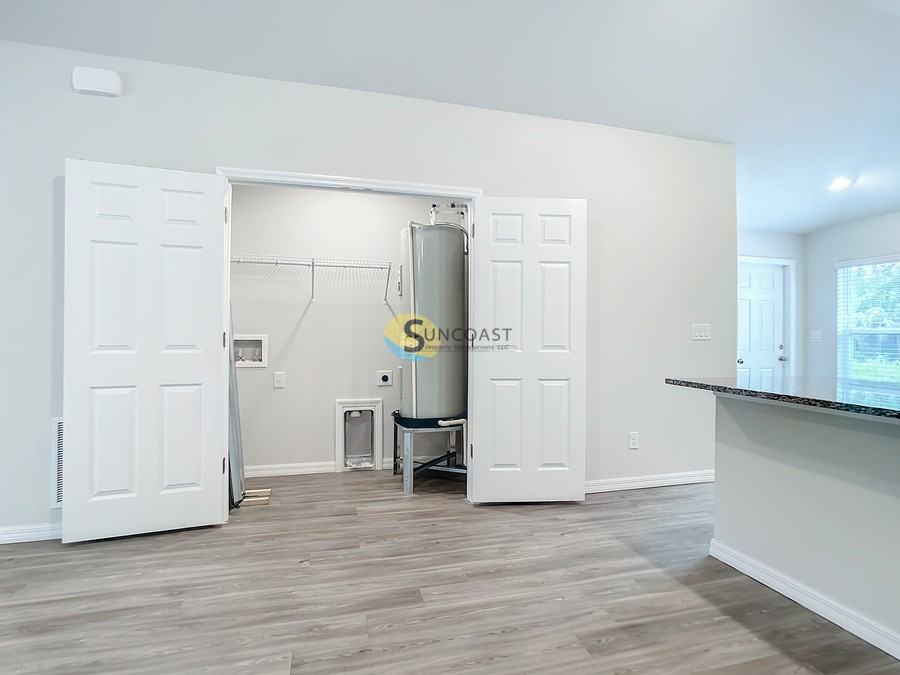 10107 Tramore Ave - Photo 4 of 16