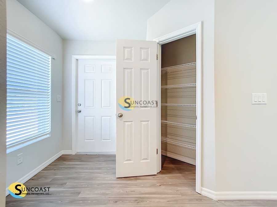 10107 Tramore Ave - Photo 7 of 16