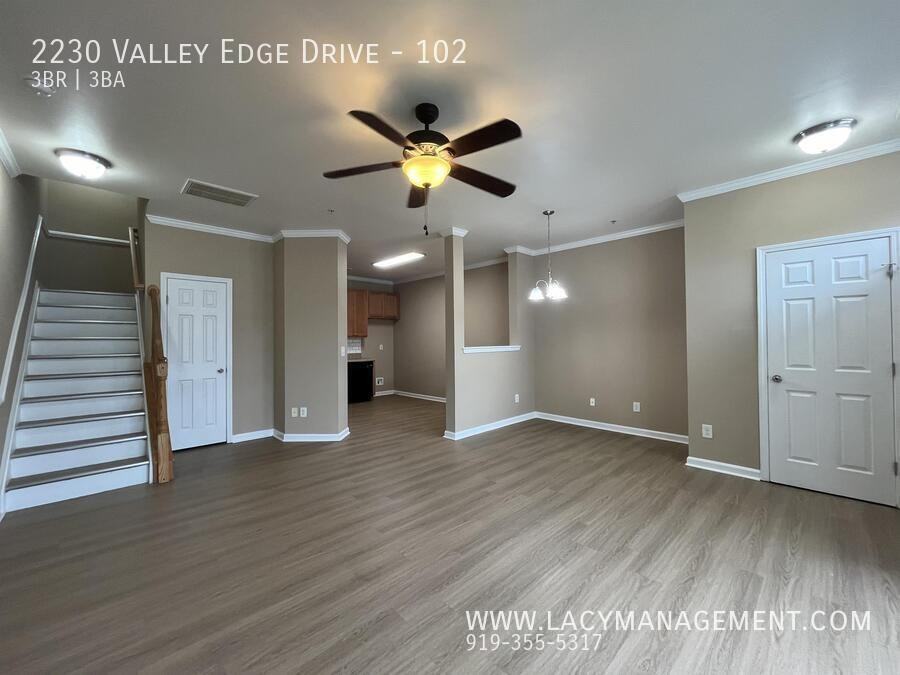 2230 Valley Edge Dr #102 - Photo 5 of 19