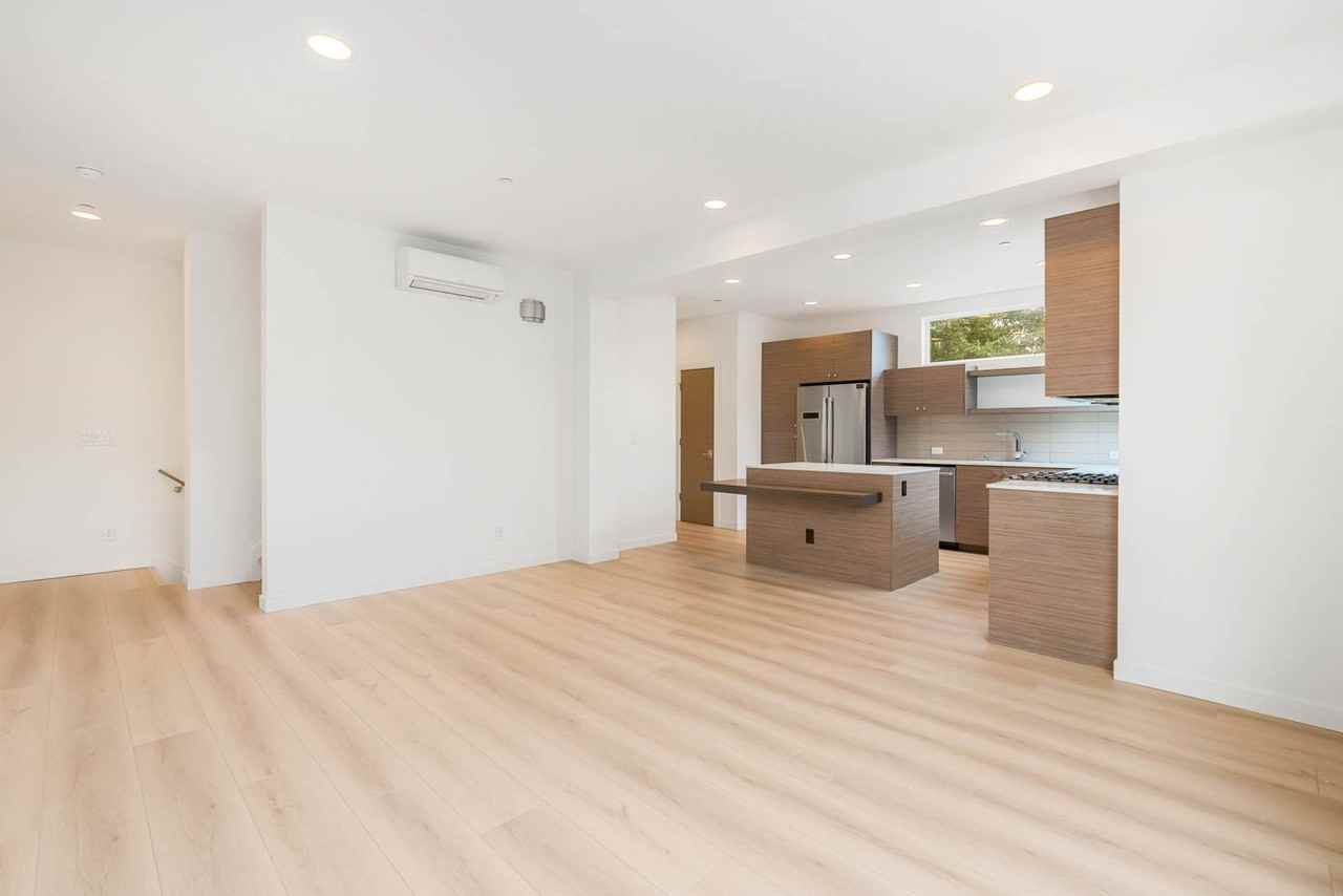 113 17th Ave E #B - Photo 5 of 17