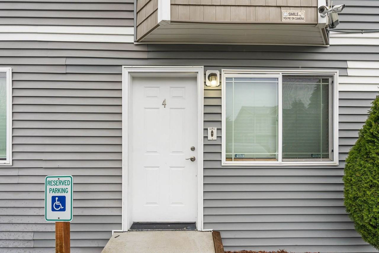 3322 148th St Sw #E - Photo 3 of 17