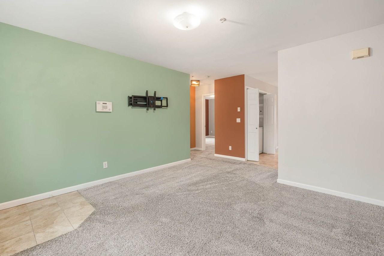 3322 148th St Sw #E - Photo 6 of 17