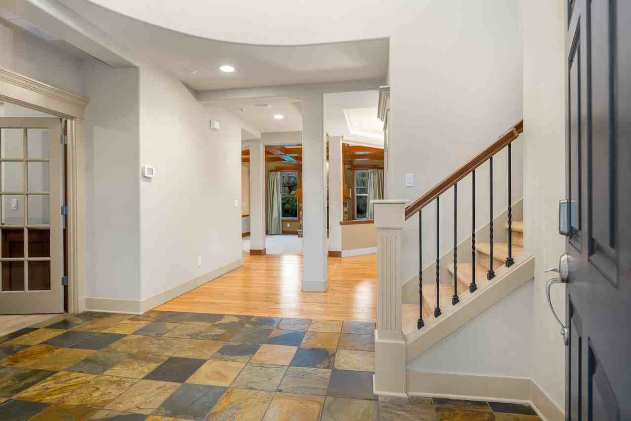 23530 Ne 13th Pl - Photo 4 of 29