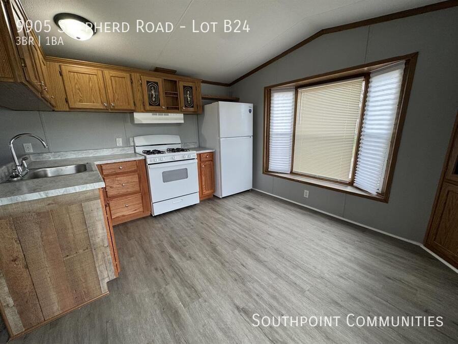 9905 Shepherd Rd - Photo 2 of 7