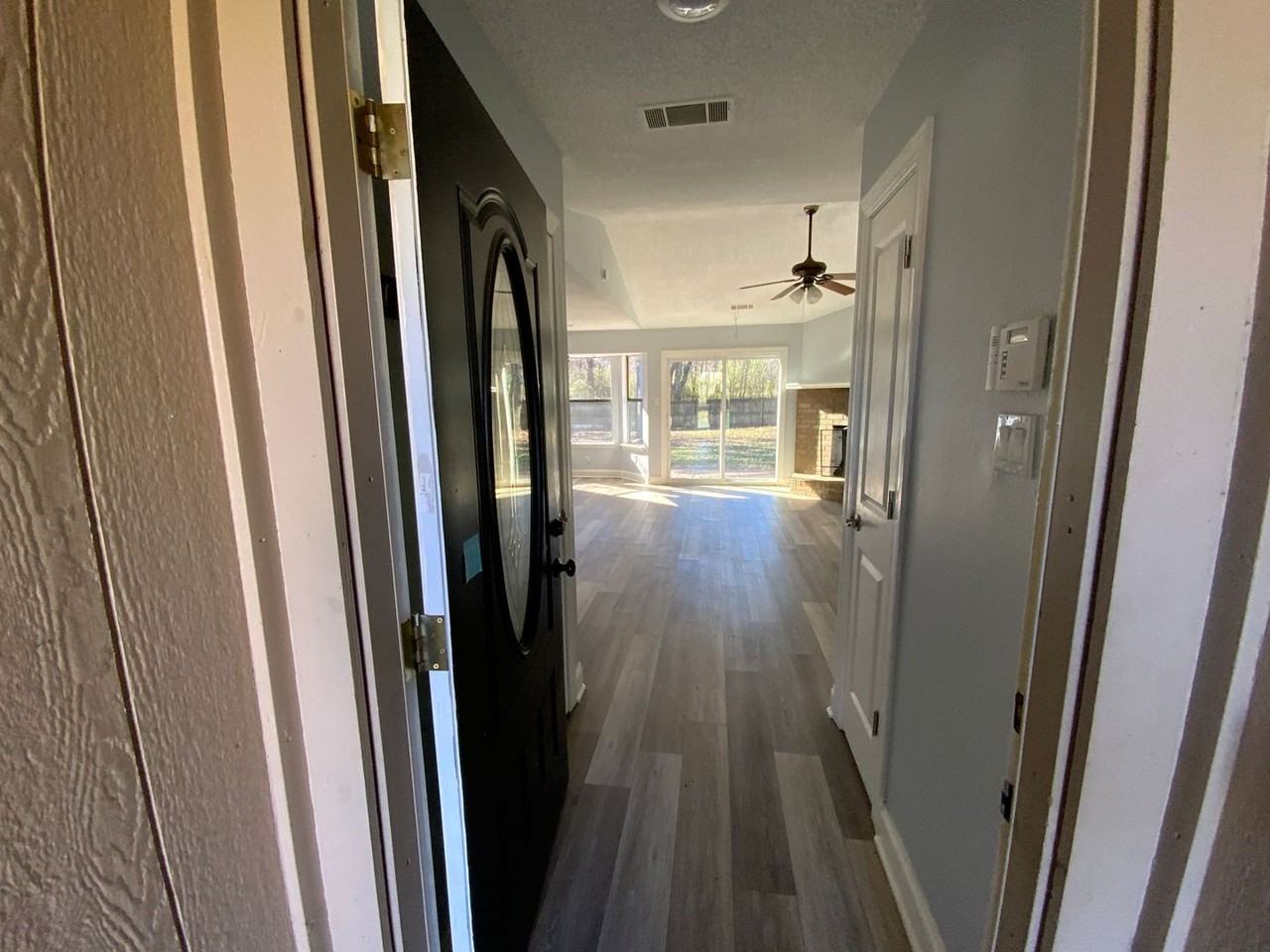 2817 Forest Dr - Photo 2 of 10