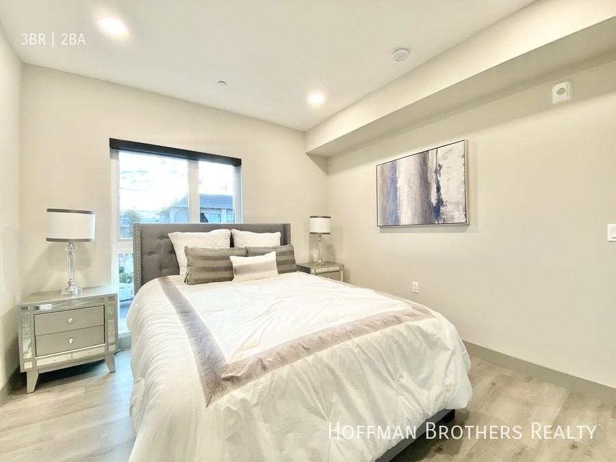 1530 Brockton Ave #309 - Photo 7 of 17