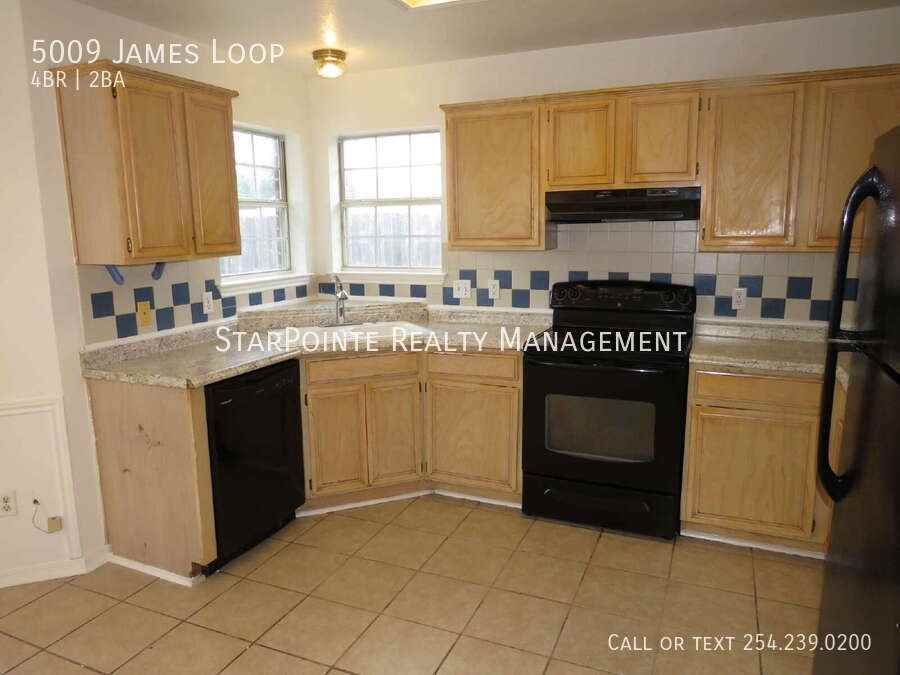 5009 James Loop - Photo 6 of 24