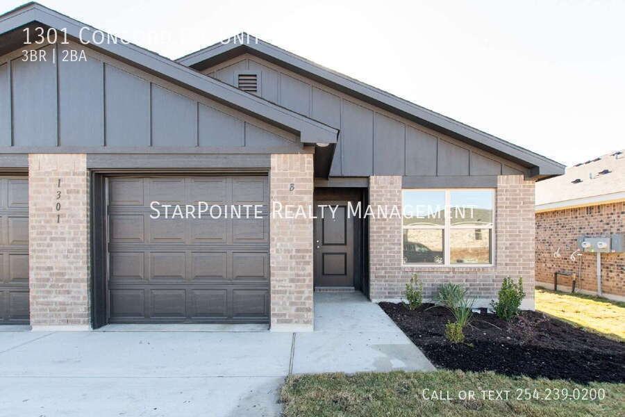 1301 Concord Dr Apt B - Photo 2 of 21