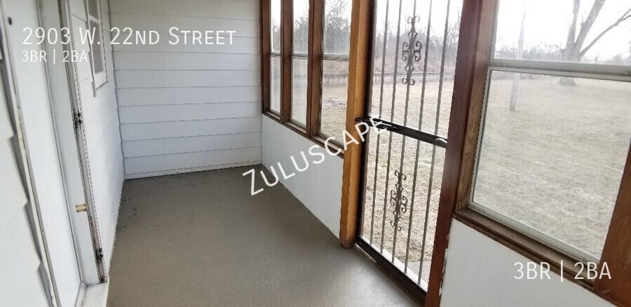 2903 W 22nd St - Photo 3 of 9