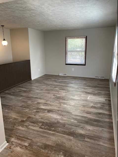 998 52nd St Se #998 - Photo 2 of 28