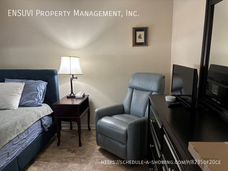 12724 95th St N - Photo 2 of 14