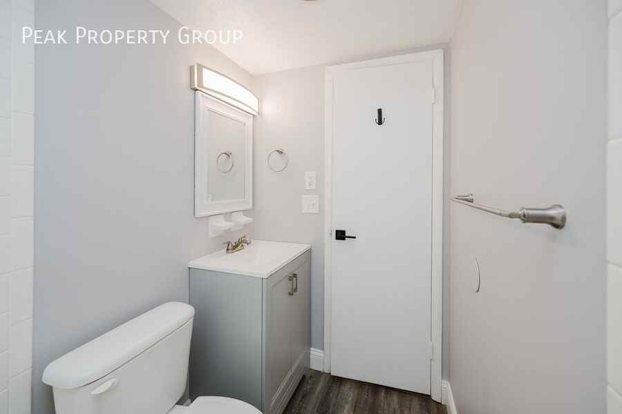 6300 Montgomery Rd #8 - Photo 7 of 11