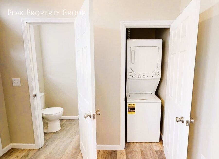 13591365 Summit St - Photo 2 of 11