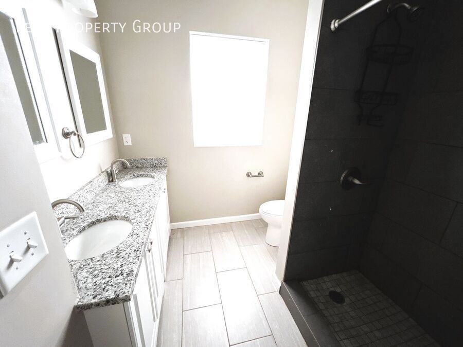 13591365 Summit St - Photo 4 of 11