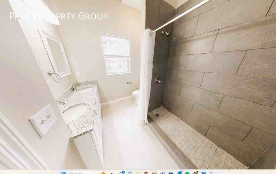 13591365 Summit St - Photo 5 of 11