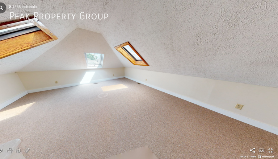 13661368 Indianola Ave - Photo 2 of 10