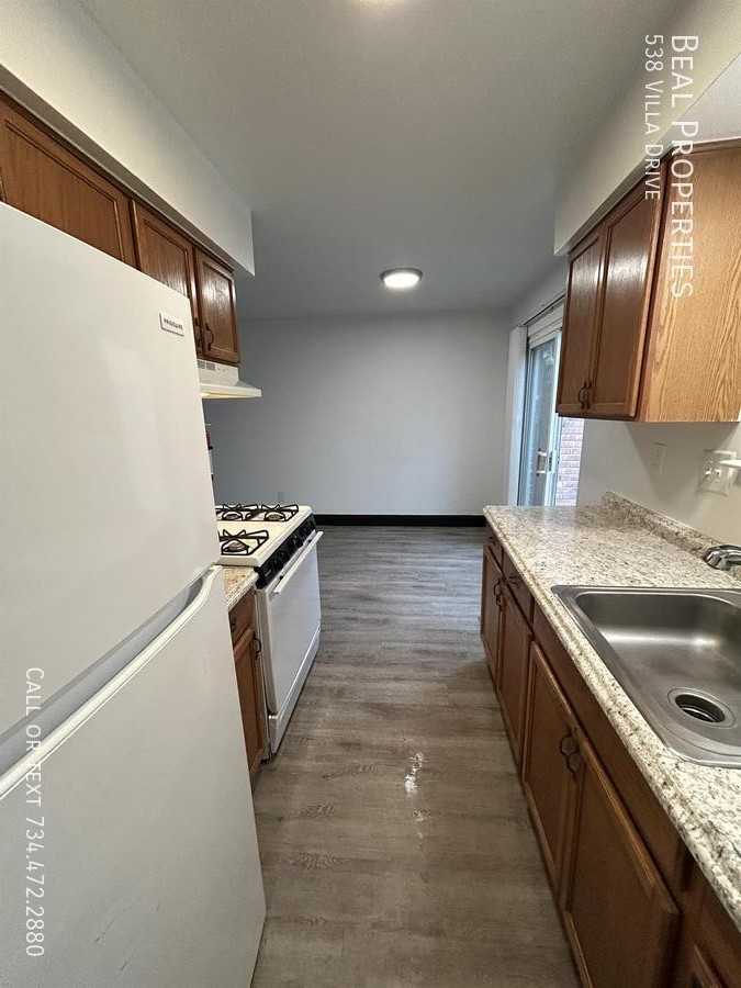 538 Villa Dr - Photo 6 of 11