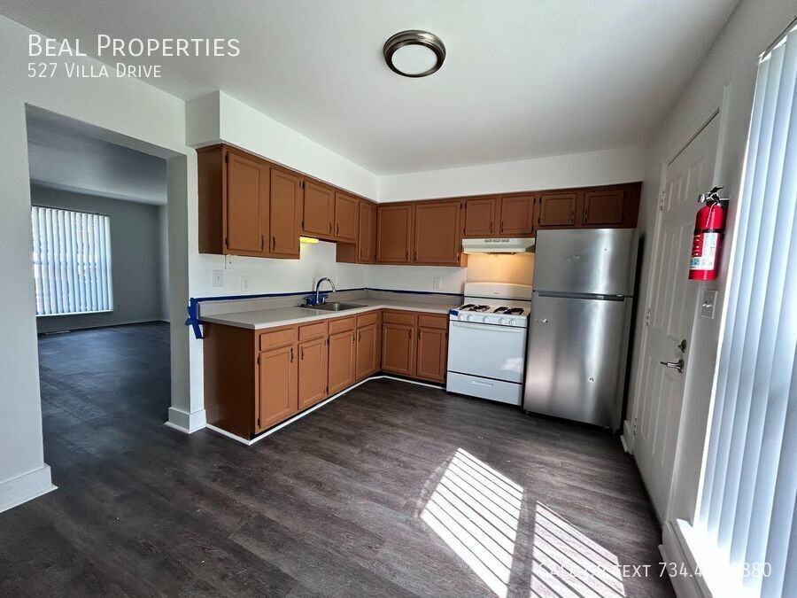 527 Villa Dr - Photo 5 of 11