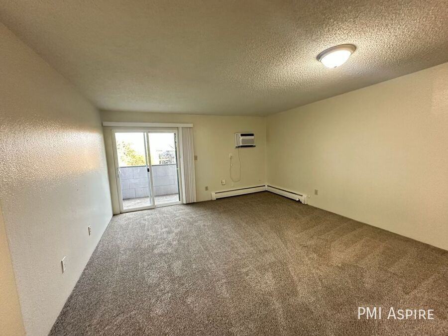 1903 Warren Ave #301 - Photo 7 of 10