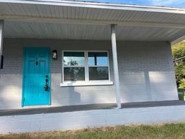 featured image of 351 Avenue N Ne #1