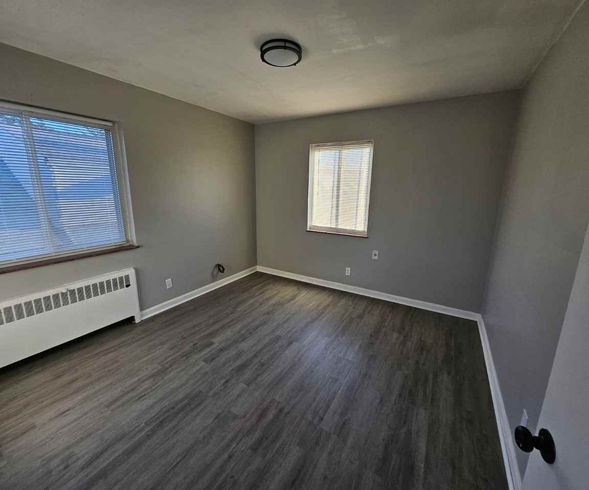 254 Ohio Ave #3 - Photo 2 of 5