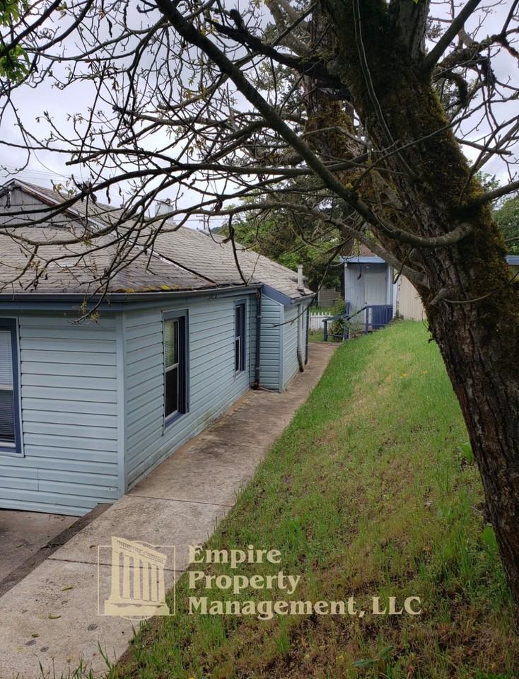 1779 Se Giles St #1 - Photo 3 of 13