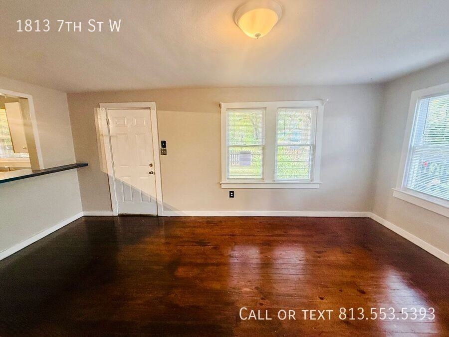 1813 7th St W - Photo 5 of 24